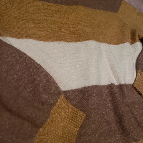 Soft sweater 🤎 - Picture 6 of 6